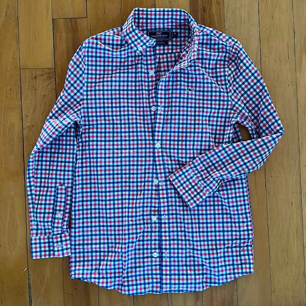 Vineyard Vines long sleeve button down.